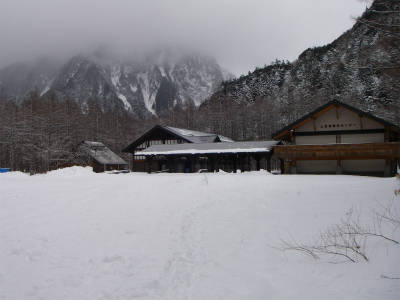 上高地バスターミナル